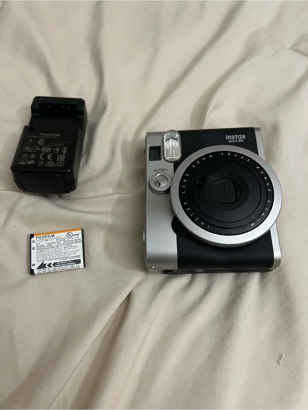 Fujifilm instax mini 90 neo classic camera